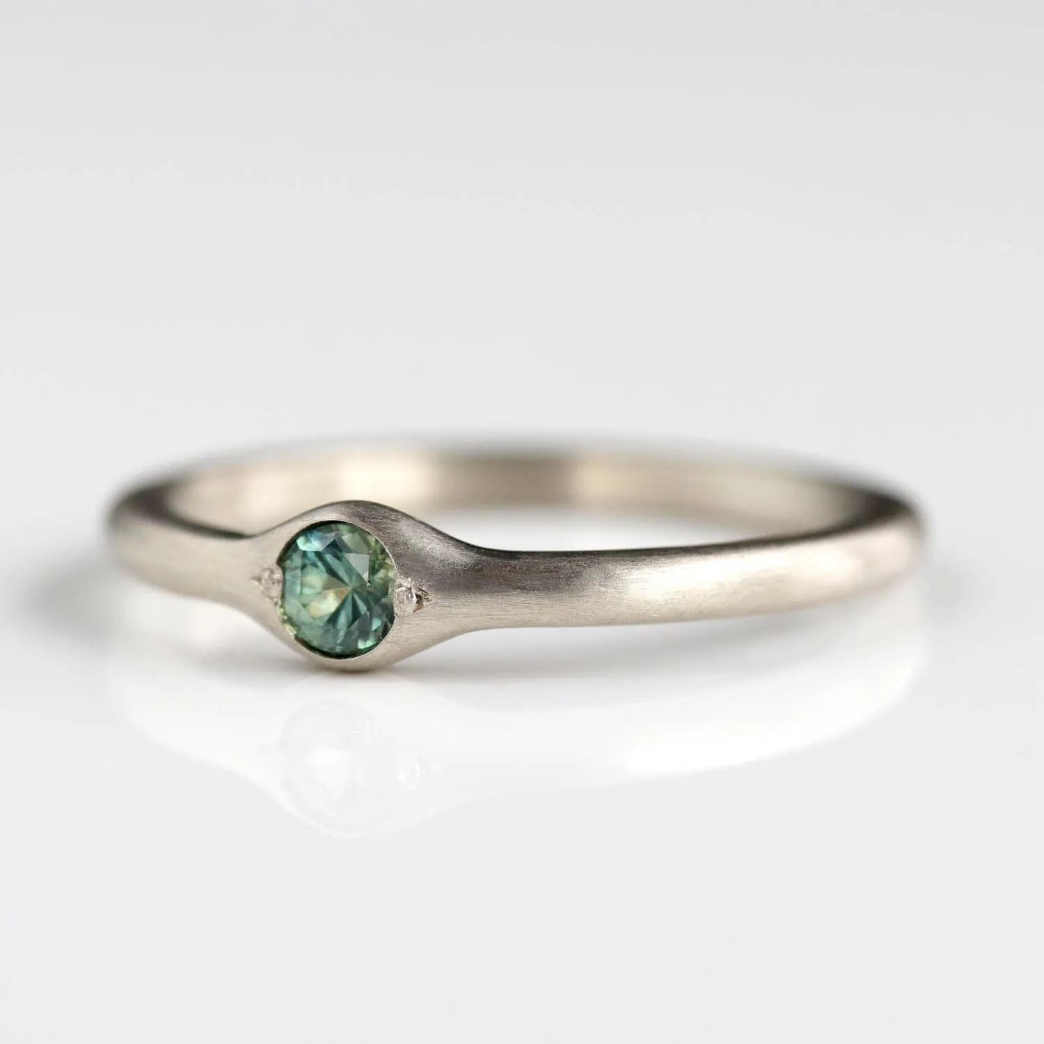 3mm Bump Ring with Green Australian Sapphire