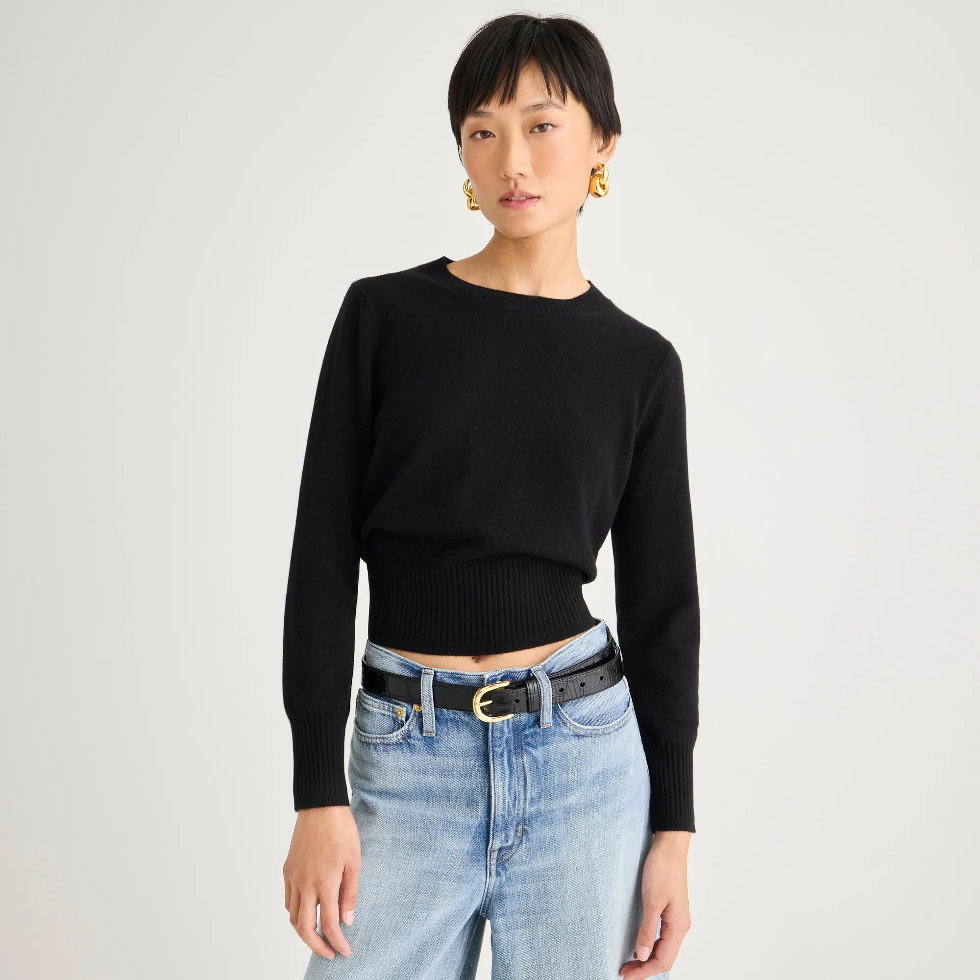 Cashmere shrunken crewneck sweater