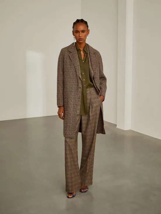 Long coat with pie de poule pattern