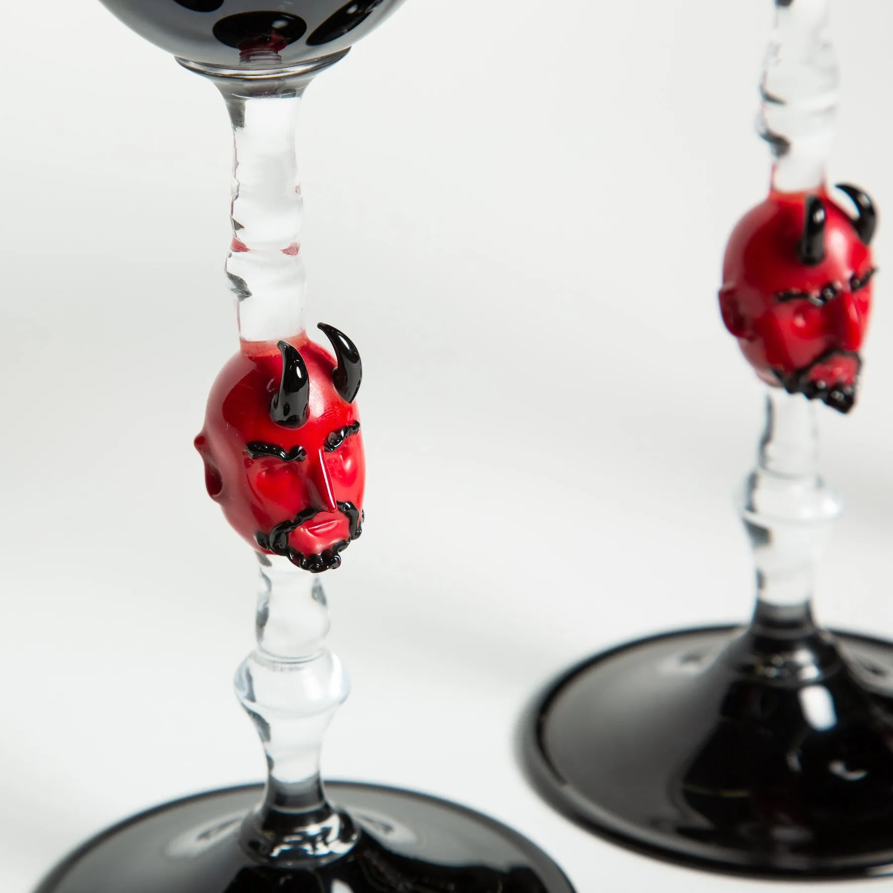 MAXFIELD PRIVATE COLLECTION | SET 4 DEVIL WINE GLASSES