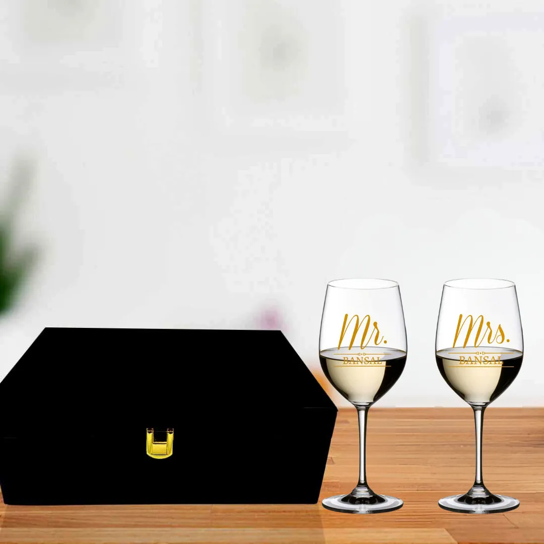 Personalized Wine Glasses for Couples Mr Mrs Set 2 Glasses - Mr Mrs Set