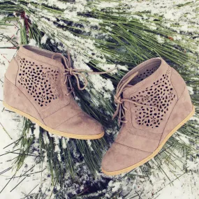 Pine & Ice Booties