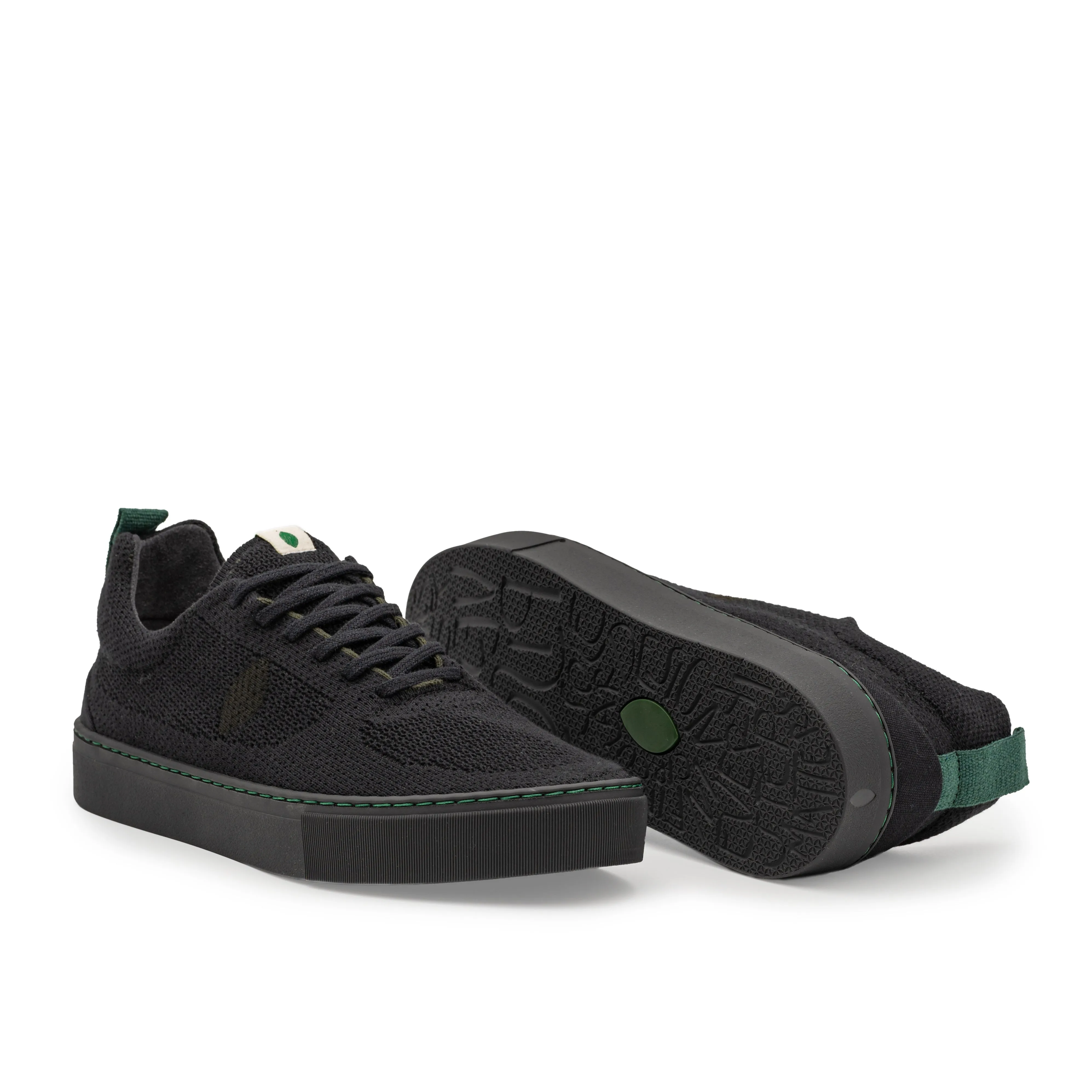 Vegan sneaker black DAV005